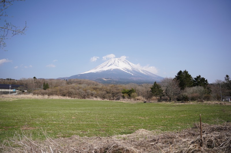 中央三共有機株式会社先からの富士山の写真