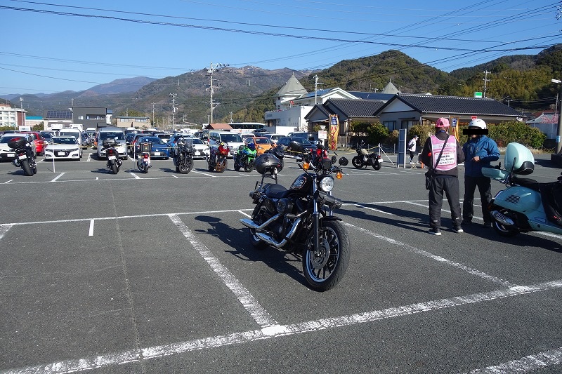 河津桜バイク駐車場