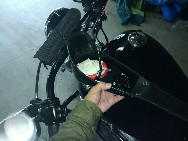 バイクのメーター曇り対策