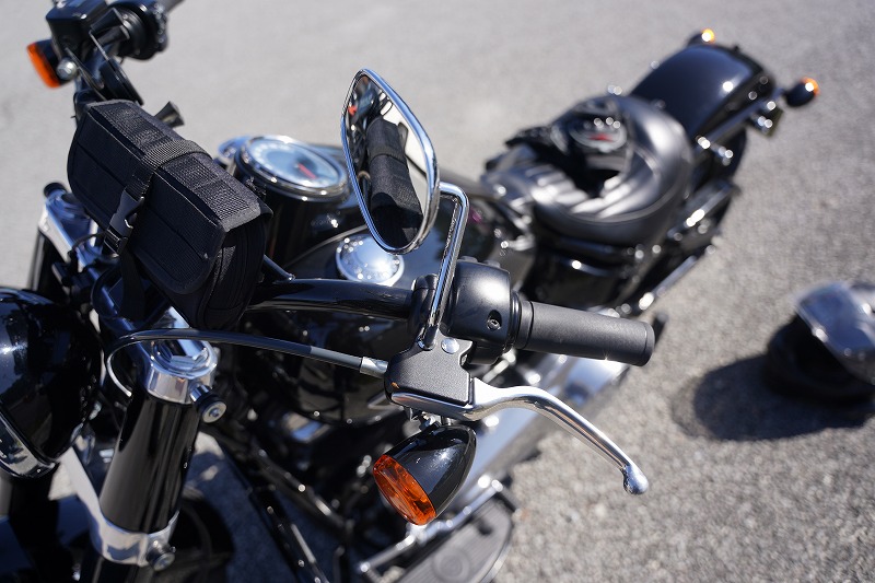 バイクのミラーが緩んでしまいました。