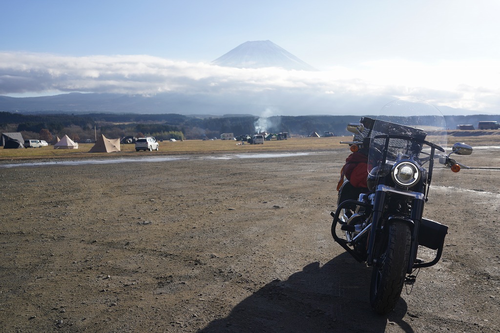 ふもとっぱらキャンプ場へ:ツーリングキャンプ写真